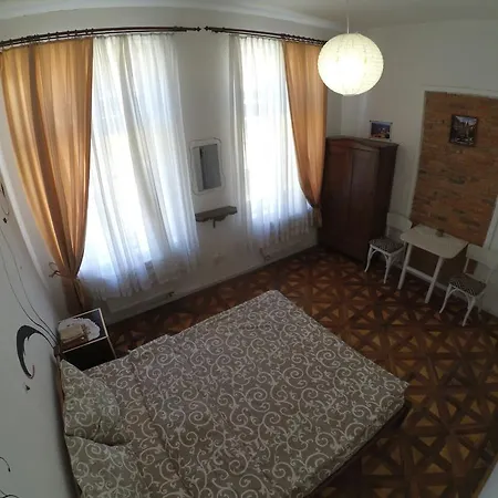 Randevu Hostel *